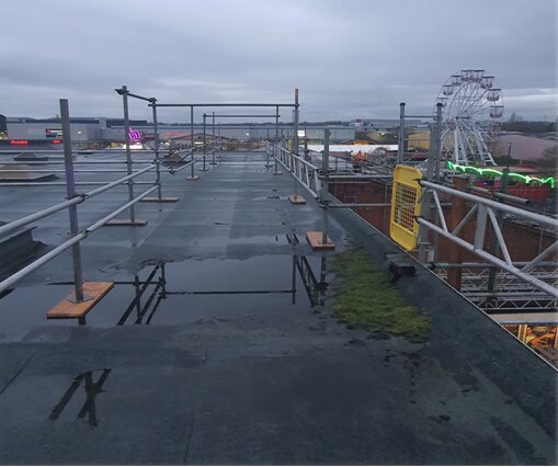 HAKI staircase handrail